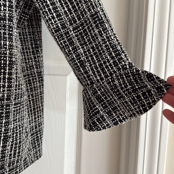 Talbots Textured Ruffle Sleeve Blouse XP - Picture 4 of 8